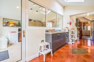 Photo 27- click for photo gallery